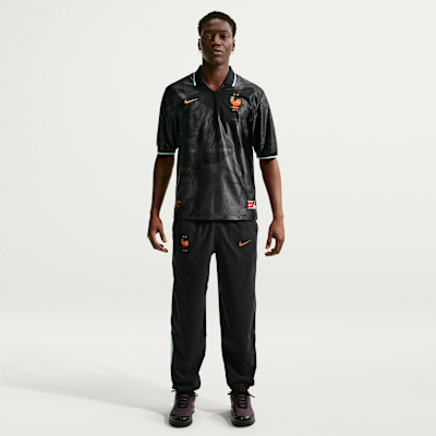 NIKE公式】FFF エナジー メンズ ナイキ Dri-FIT ショートスリーブ